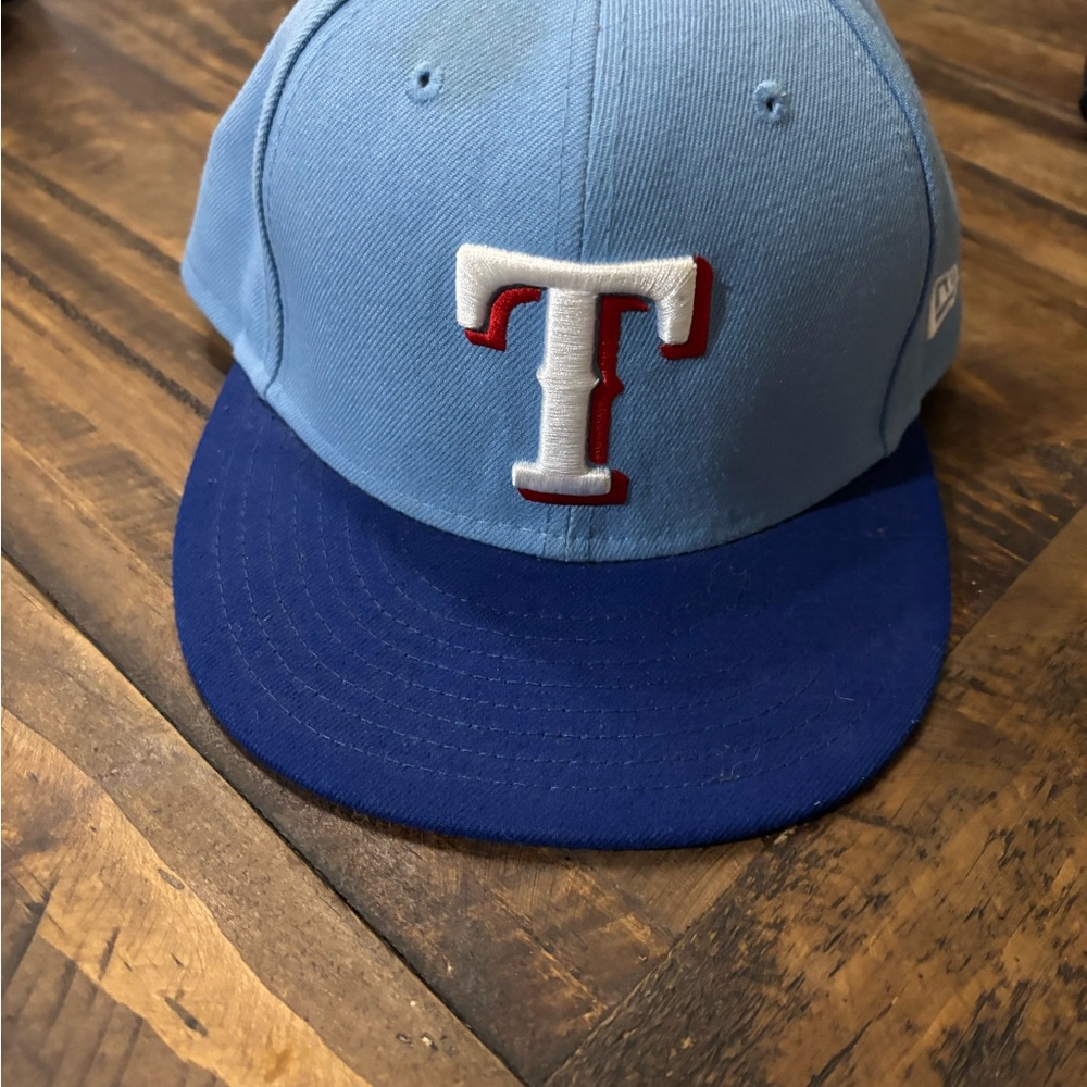 Texas Rangers (Alternate/Sunday Home Game) 5950 New Era Fitted
Hat Size 7 1/2